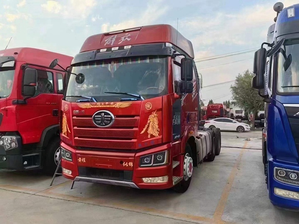 必一平台二手牵引车