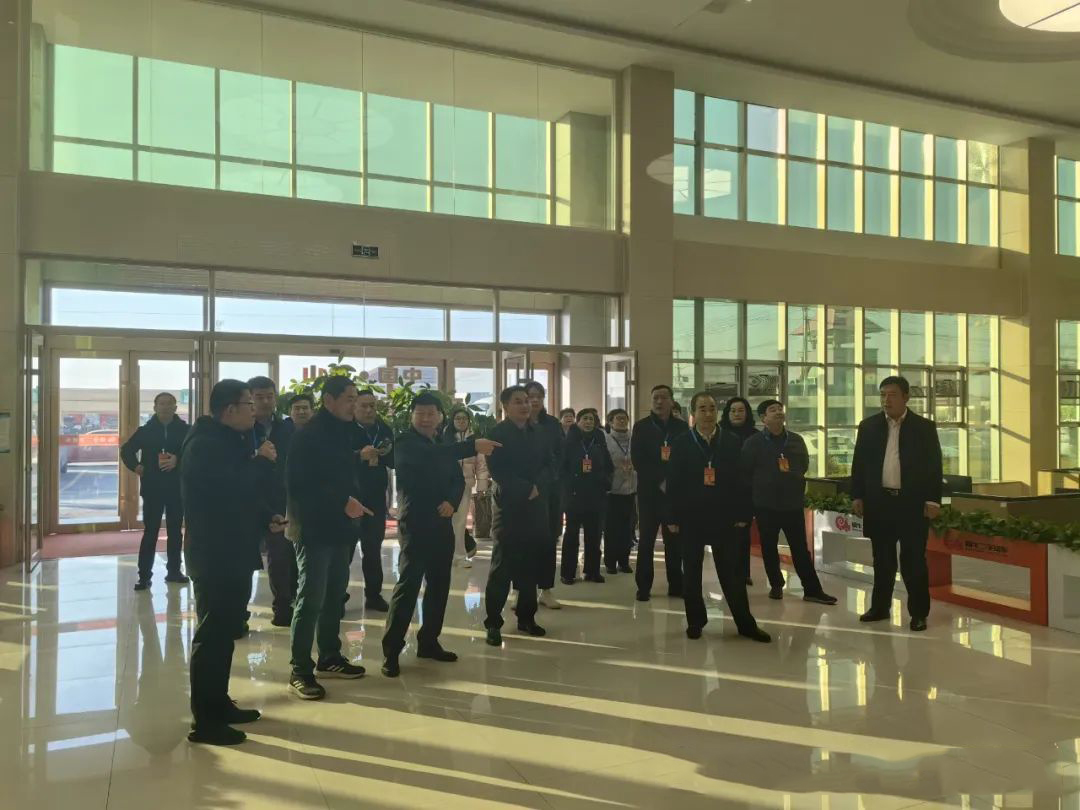 热烈欢迎驻梁市人大代表一行莅临必一平台二手车市场视察指导